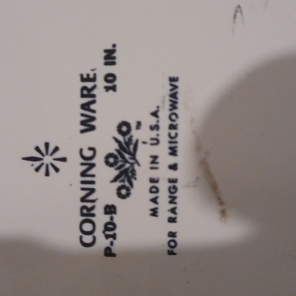 VINTAGE Corningware - Picture 3 of 3